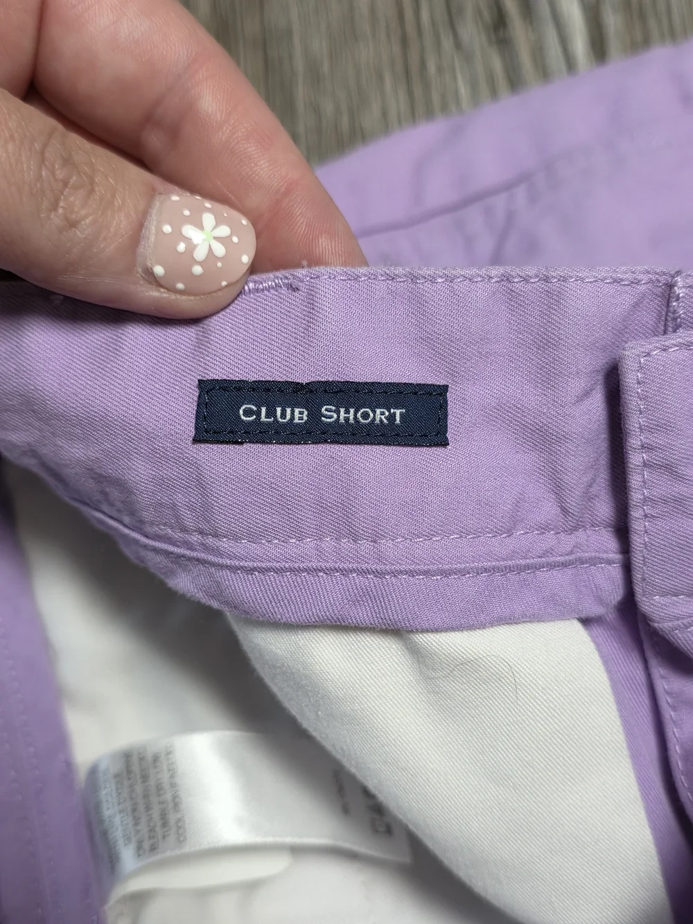 Vineyard Vines Men's 100% Cotton Club Shorts with 9